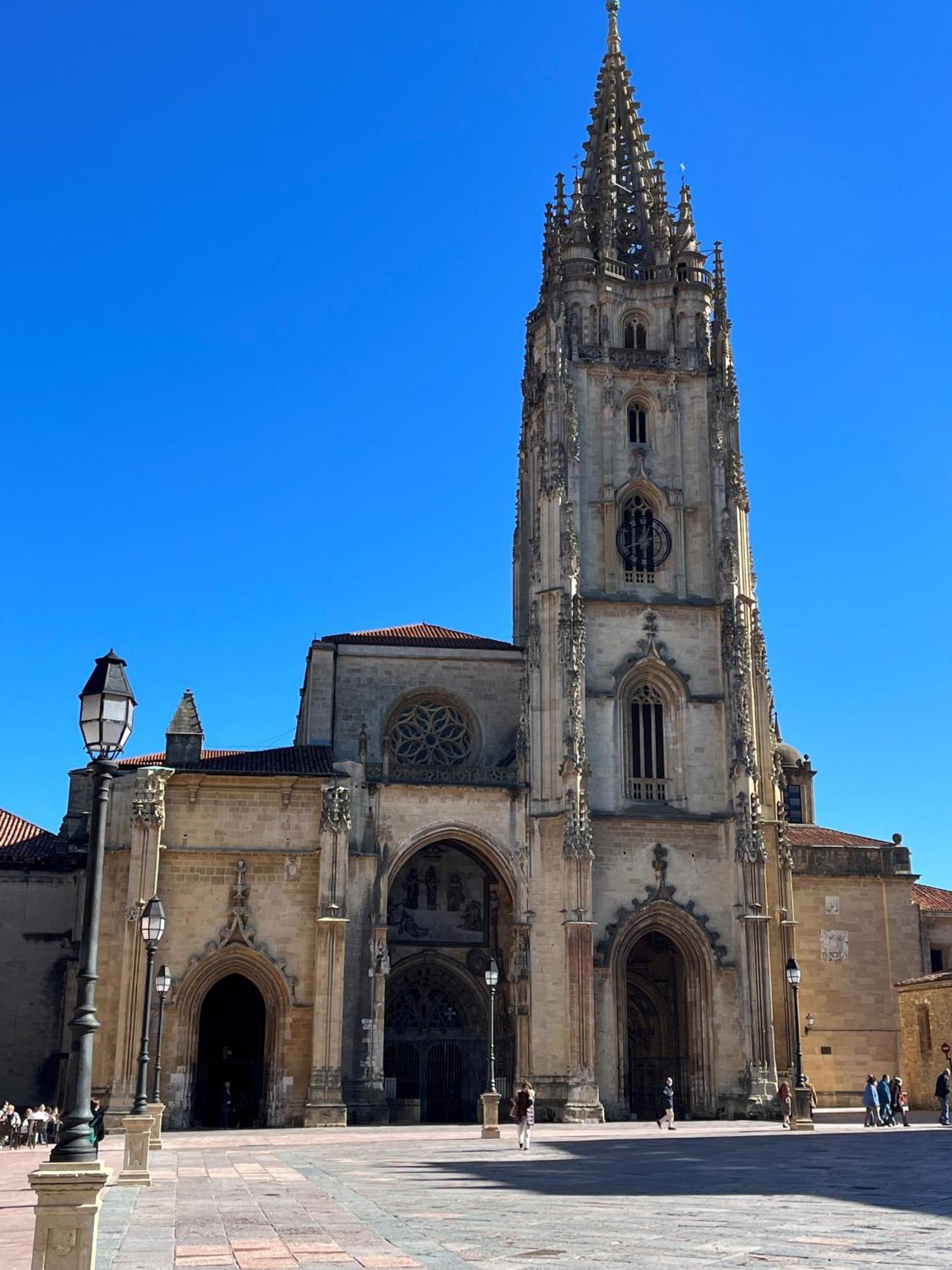 Apartamento Salsipuedes-La Catedral Oviedo Ngoại thất bức ảnh